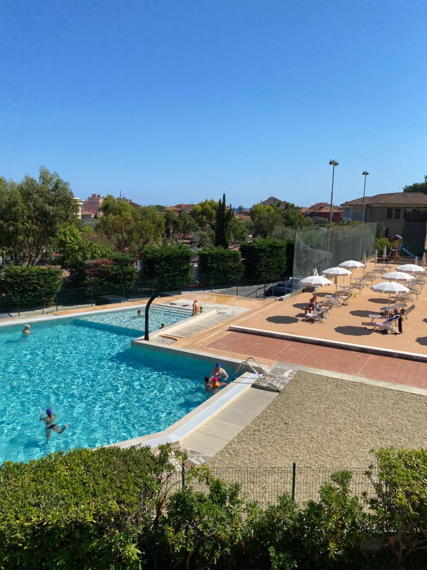 Il Borgo Della Rovere San Bartolomeo Al Mare Eksteriør bilde
