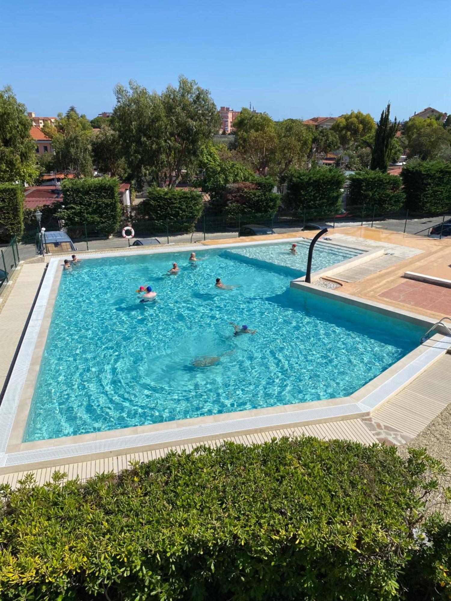 Il Borgo Della Rovere San Bartolomeo Al Mare Eksteriør bilde