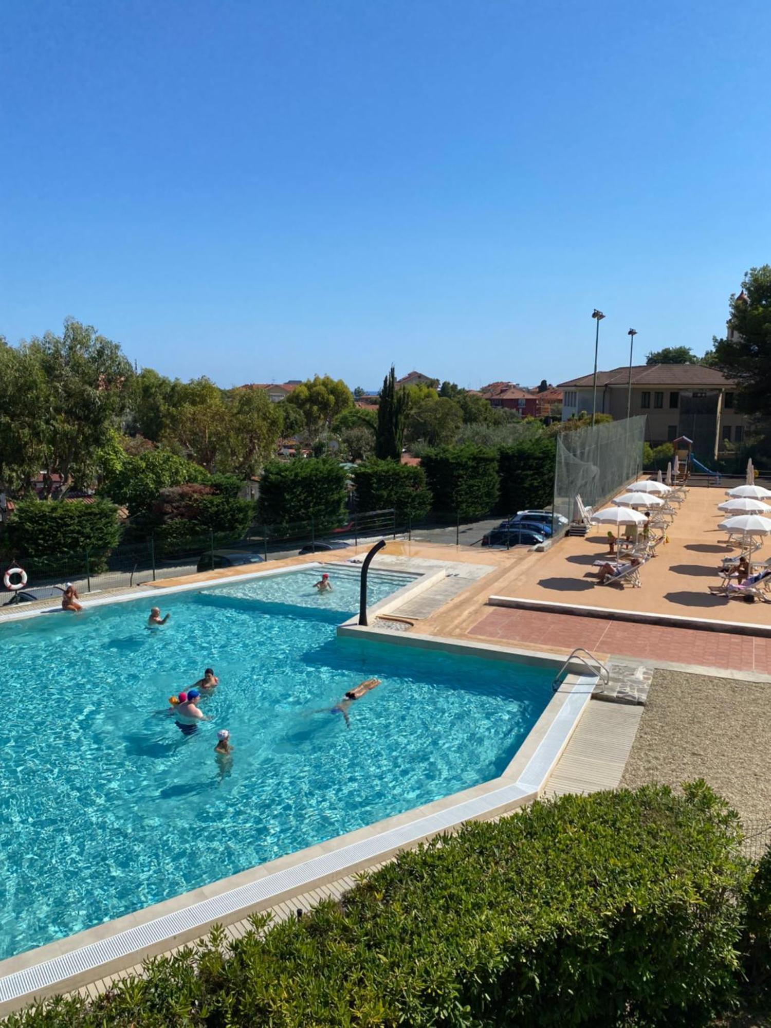 Il Borgo Della Rovere San Bartolomeo Al Mare Eksteriør bilde